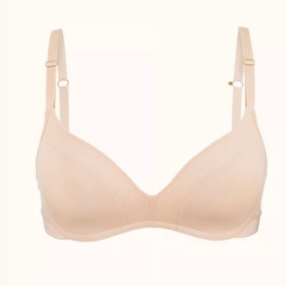New Lively 34DD The No-Wire Push-Up Nude Beige